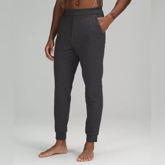 lululemon athletica Other - Lululemon, intent jogger Sz M